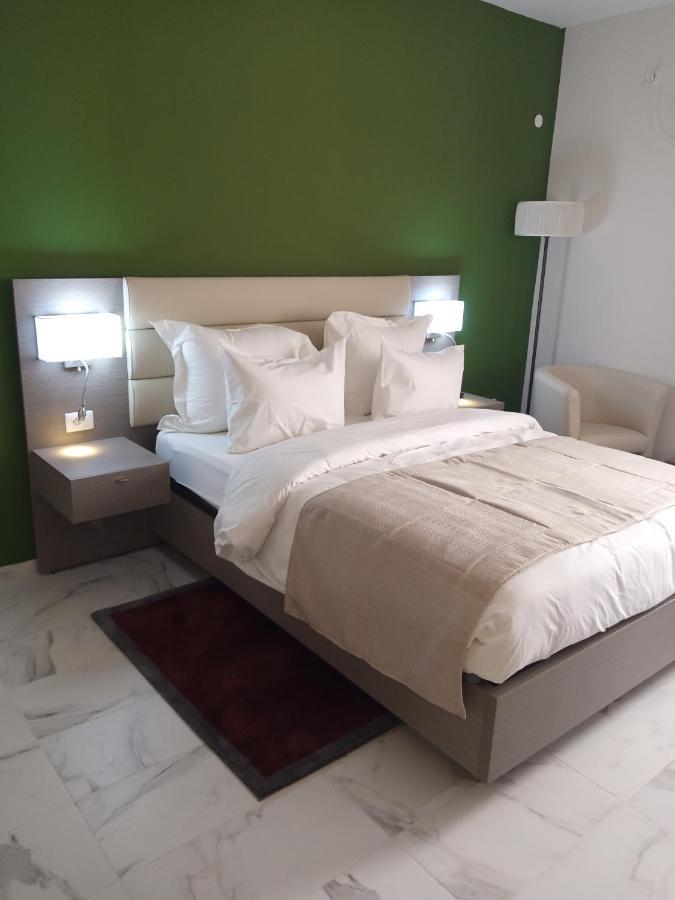 Merina Hotel Yaoundé Kültér fotó